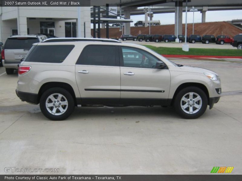 Gold Mist / Black 2007 Saturn Outlook XE