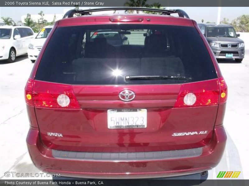Salsa Red Pearl / Stone Gray 2006 Toyota Sienna XLE