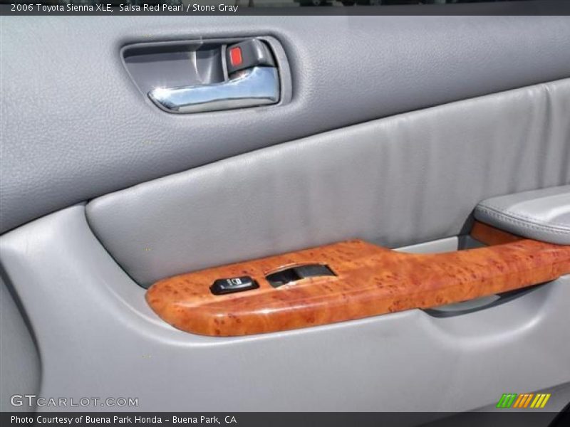 Salsa Red Pearl / Stone Gray 2006 Toyota Sienna XLE