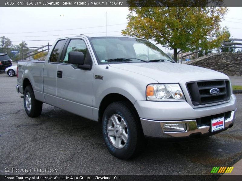Silver Metallic / Medium Flint Grey 2005 Ford F150 STX SuperCab