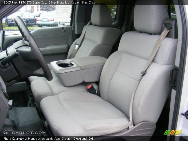 Silver Metallic / Medium Flint Grey 2005 Ford F150 STX SuperCab