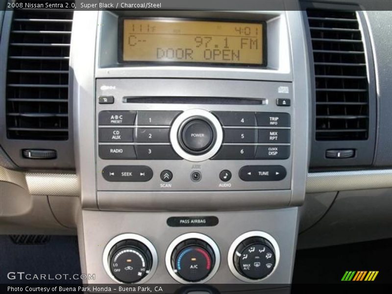 Super Black / Charcoal/Steel 2008 Nissan Sentra 2.0