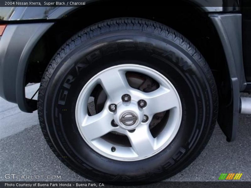 Super Black / Charcoal 2004 Nissan Xterra