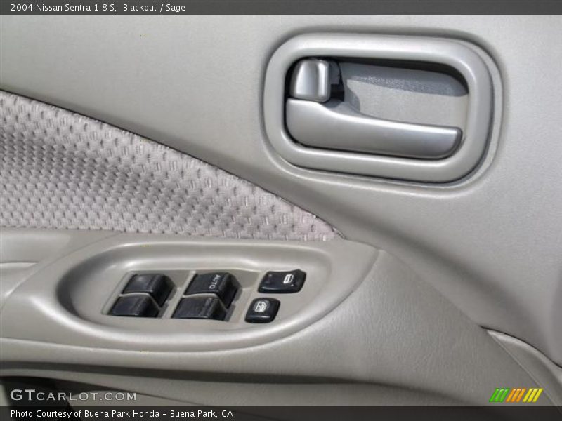 Blackout / Sage 2004 Nissan Sentra 1.8 S