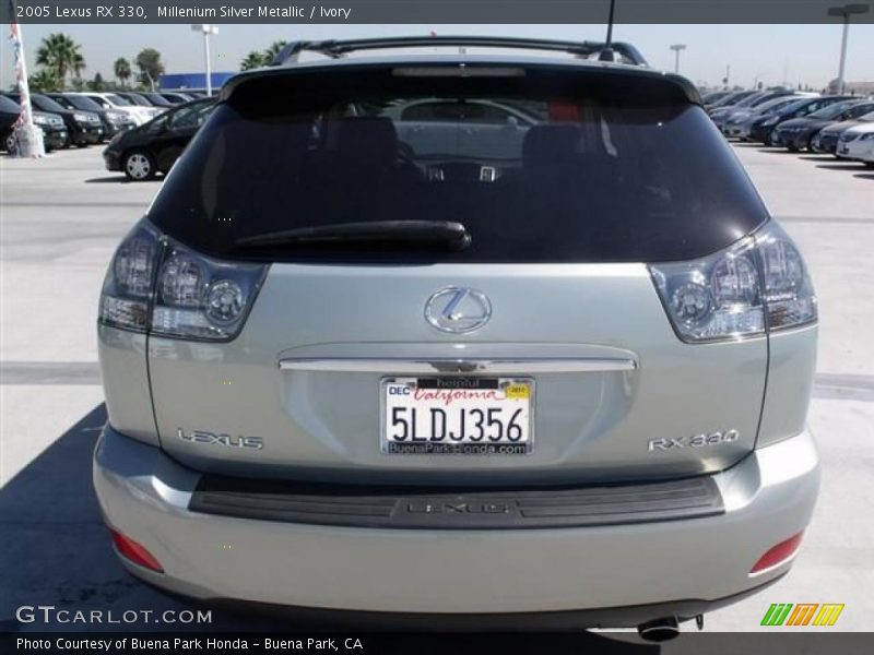 Millenium Silver Metallic / Ivory 2005 Lexus RX 330