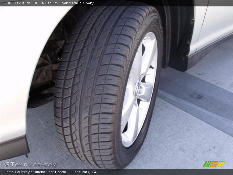 Millenium Silver Metallic / Ivory 2005 Lexus RX 330