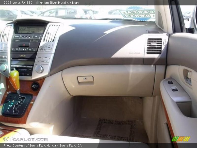 Millenium Silver Metallic / Ivory 2005 Lexus RX 330