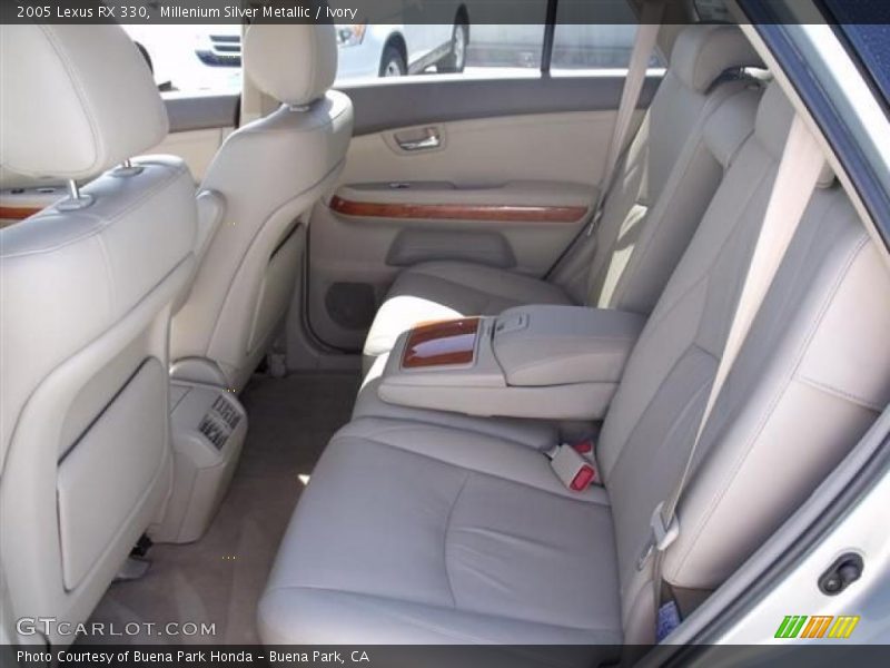 Millenium Silver Metallic / Ivory 2005 Lexus RX 330