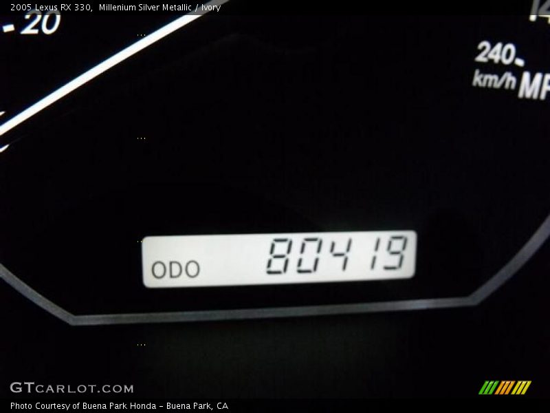 Millenium Silver Metallic / Ivory 2005 Lexus RX 330