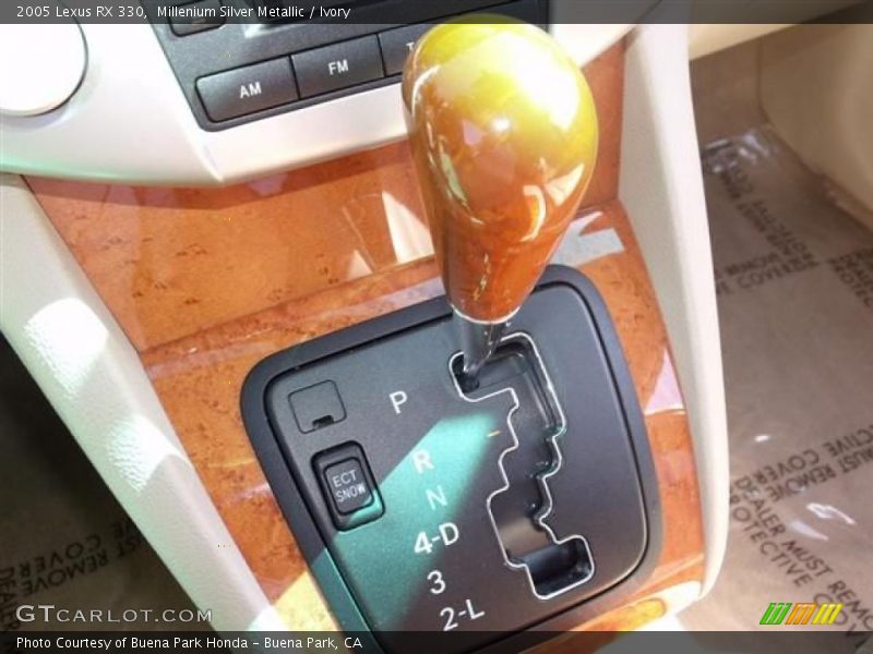 Millenium Silver Metallic / Ivory 2005 Lexus RX 330