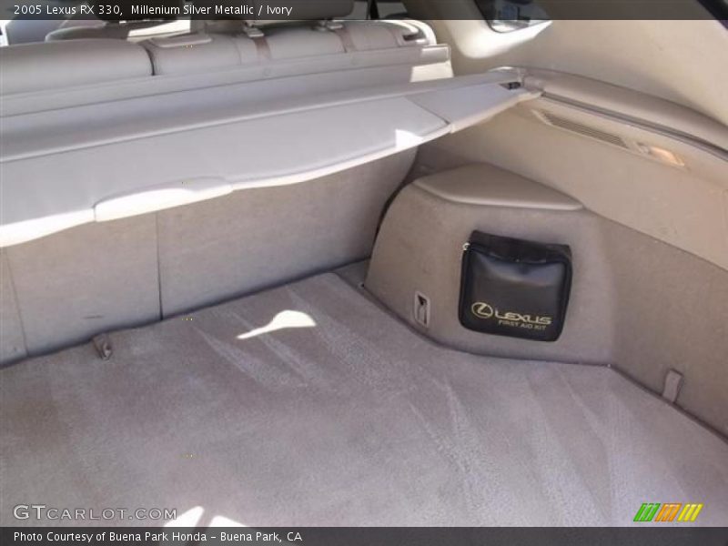 Millenium Silver Metallic / Ivory 2005 Lexus RX 330
