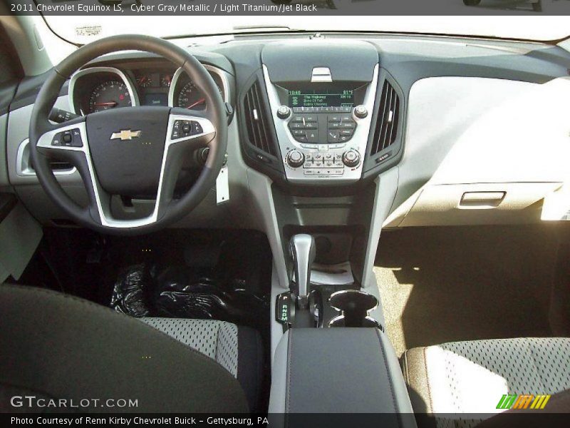 Cyber Gray Metallic / Light Titanium/Jet Black 2011 Chevrolet Equinox LS