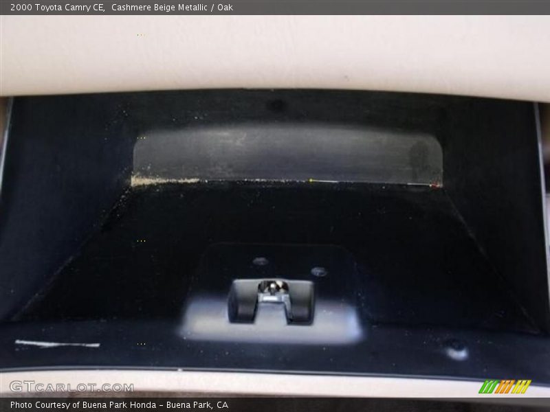 Cashmere Beige Metallic / Oak 2000 Toyota Camry CE