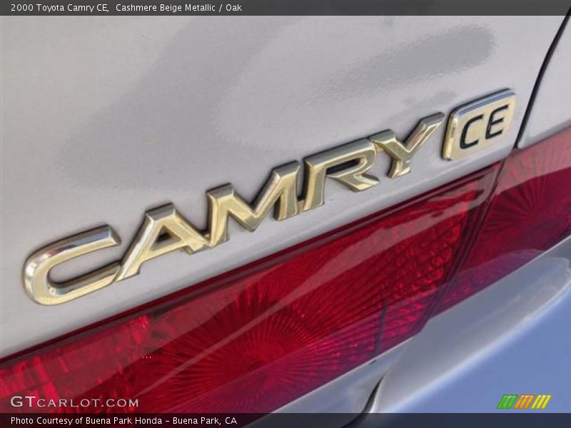 Cashmere Beige Metallic / Oak 2000 Toyota Camry CE