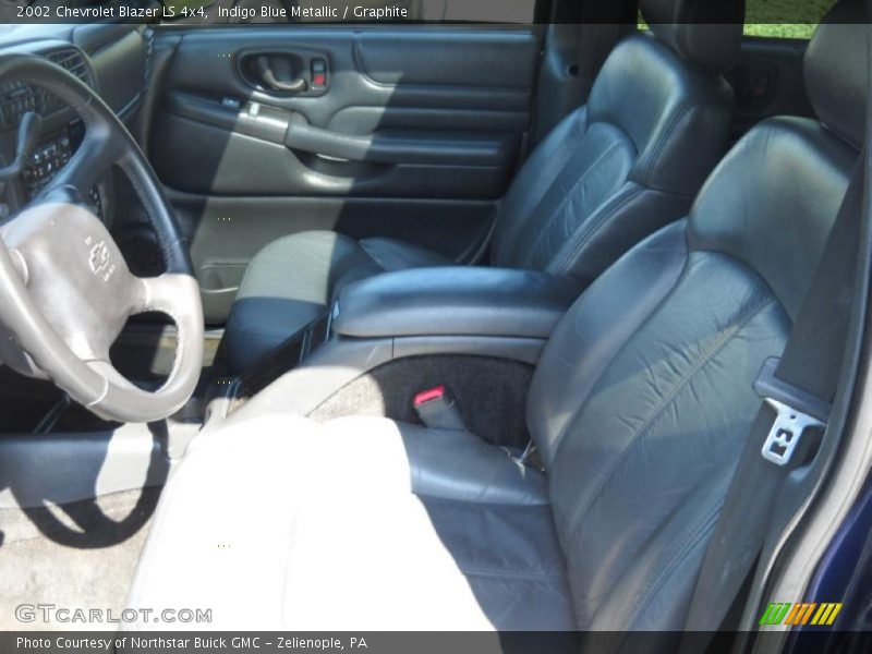 Indigo Blue Metallic / Graphite 2002 Chevrolet Blazer LS 4x4