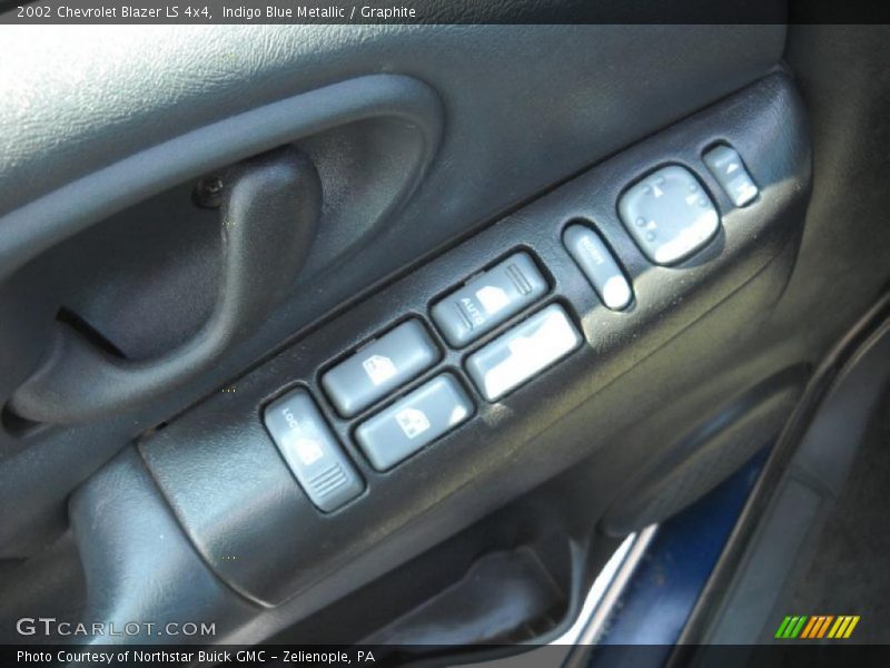 Indigo Blue Metallic / Graphite 2002 Chevrolet Blazer LS 4x4