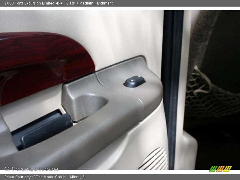 Black / Medium Parchment 2003 Ford Excursion Limited 4x4