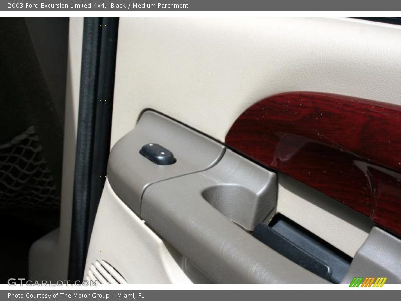 Black / Medium Parchment 2003 Ford Excursion Limited 4x4