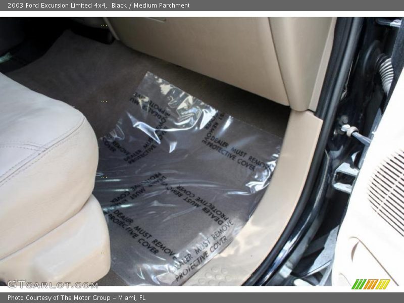 Black / Medium Parchment 2003 Ford Excursion Limited 4x4