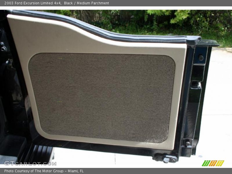 Black / Medium Parchment 2003 Ford Excursion Limited 4x4