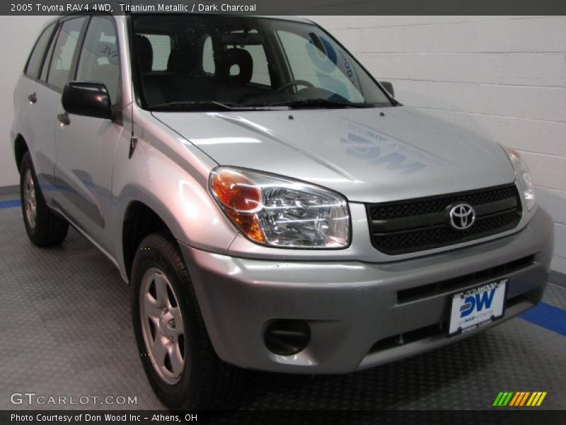 Titanium Metallic / Dark Charcoal 2005 Toyota RAV4 4WD