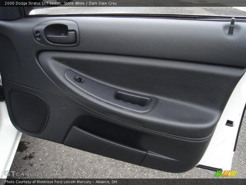 Stone White / Dark Slate Grey 2006 Dodge Stratus SXT Sedan