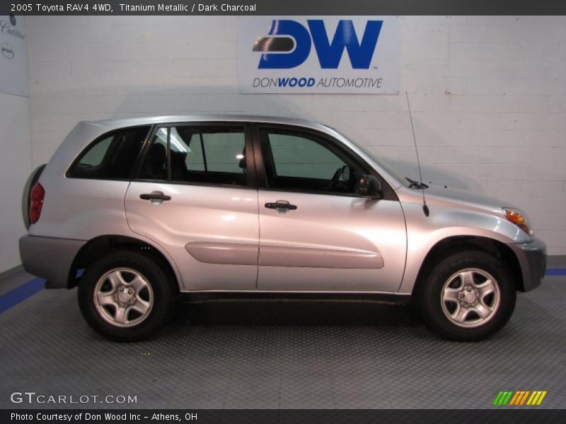 Titanium Metallic / Dark Charcoal 2005 Toyota RAV4 4WD