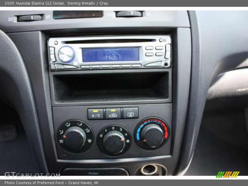 Sterling Metallic / Gray 2005 Hyundai Elantra GLS Sedan