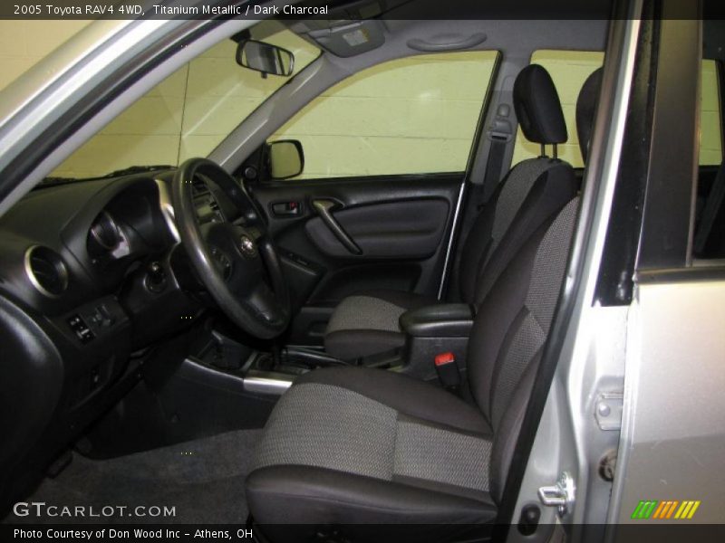 Titanium Metallic / Dark Charcoal 2005 Toyota RAV4 4WD