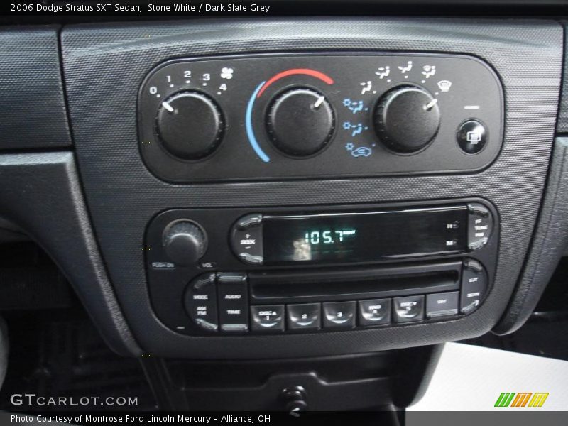 Stone White / Dark Slate Grey 2006 Dodge Stratus SXT Sedan