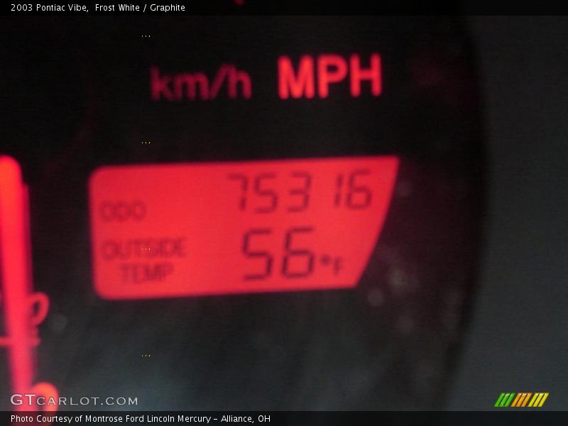 Frost White / Graphite 2003 Pontiac Vibe