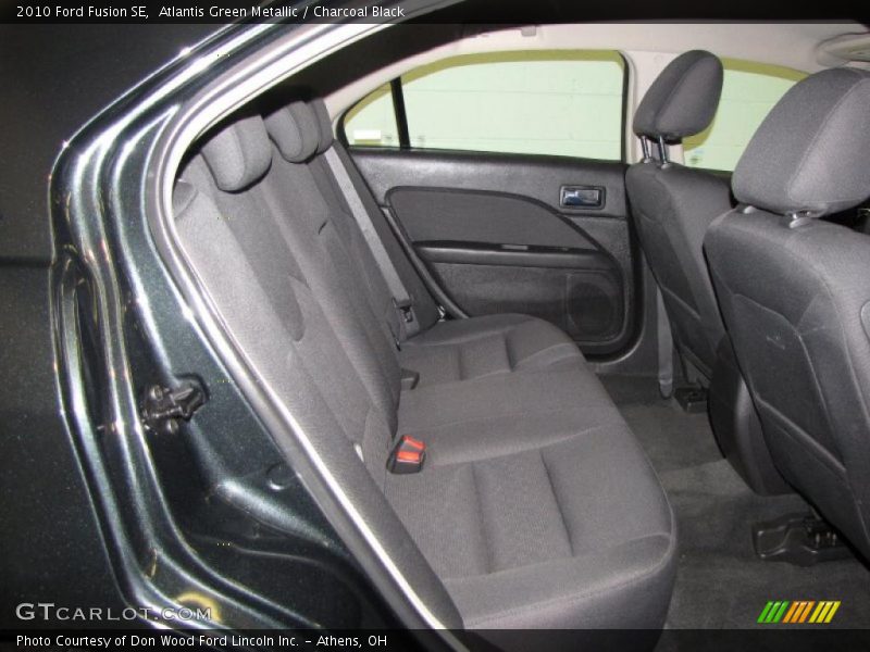 Atlantis Green Metallic / Charcoal Black 2010 Ford Fusion SE