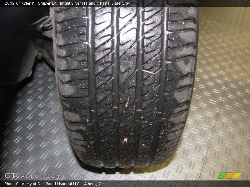 Bright Silver Metallic / Pastel Slate Gray 2009 Chrysler PT Cruiser LX
