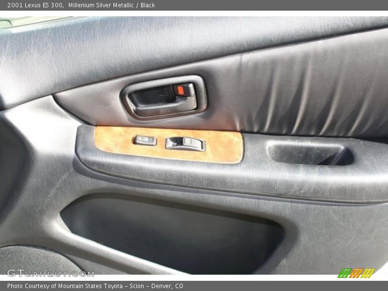 Millenium Silver Metallic / Black 2001 Lexus ES 300