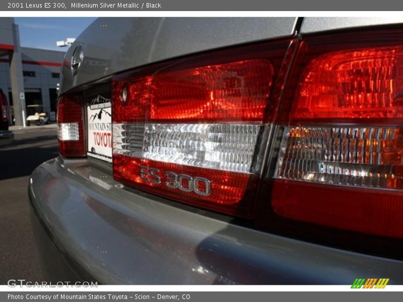 Millenium Silver Metallic / Black 2001 Lexus ES 300
