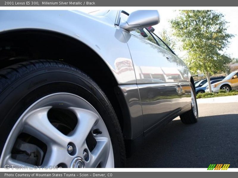 Millenium Silver Metallic / Black 2001 Lexus ES 300