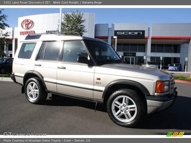 White Gold Metallic / Bahama Beige 2002 Land Rover Discovery II SE7