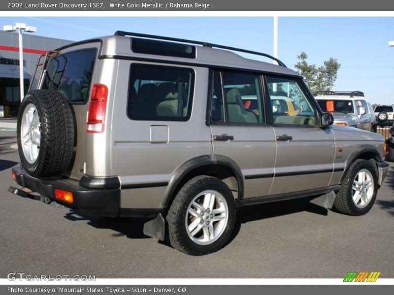 White Gold Metallic / Bahama Beige 2002 Land Rover Discovery II SE7