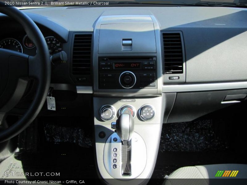 Brilliant Silver Metallic / Charcoal 2010 Nissan Sentra 2.0