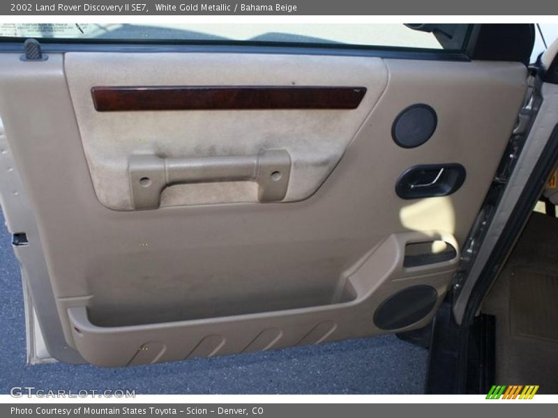 White Gold Metallic / Bahama Beige 2002 Land Rover Discovery II SE7