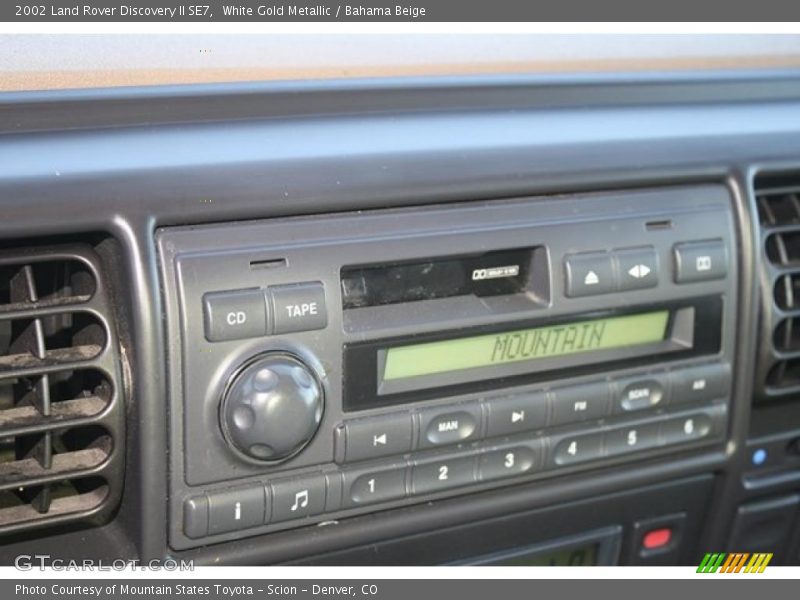 White Gold Metallic / Bahama Beige 2002 Land Rover Discovery II SE7