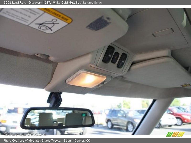 White Gold Metallic / Bahama Beige 2002 Land Rover Discovery II SE7