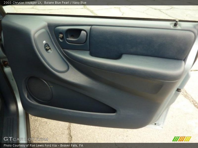 Butane Blue Pearl / Navy Blue 2003 Chrysler Voyager LX