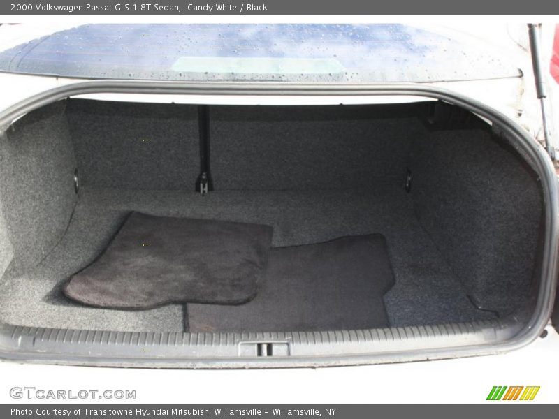 Candy White / Black 2000 Volkswagen Passat GLS 1.8T Sedan