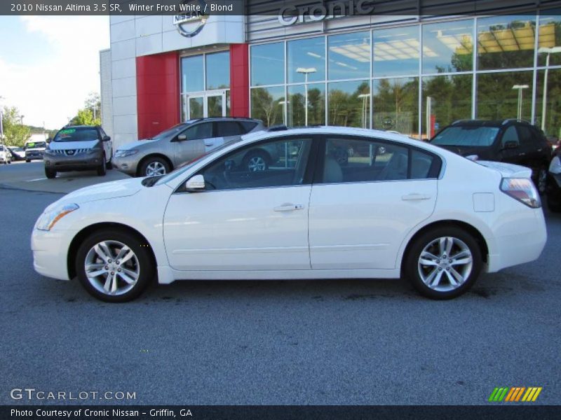 Winter Frost White / Blond 2010 Nissan Altima 3.5 SR