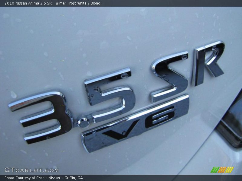 Winter Frost White / Blond 2010 Nissan Altima 3.5 SR