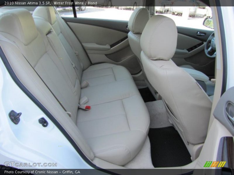 Winter Frost White / Blond 2010 Nissan Altima 3.5 SR