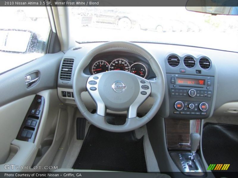 Winter Frost White / Blond 2010 Nissan Altima 3.5 SR