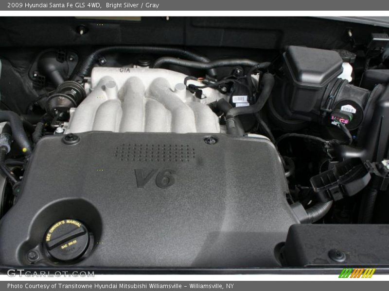 Bright Silver / Gray 2009 Hyundai Santa Fe GLS 4WD