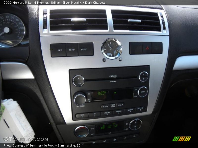 Brilliant Silver Metallic / Dark Charcoal 2009 Mercury Milan I4 Premier